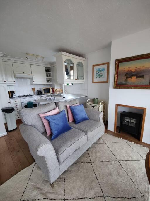Stunning 1 Bedroom Apartment Over Looking River Rye Eksteriør billede